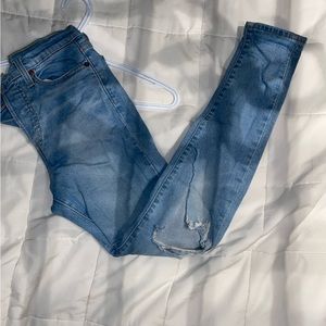 LEVI light blue jeans size 24